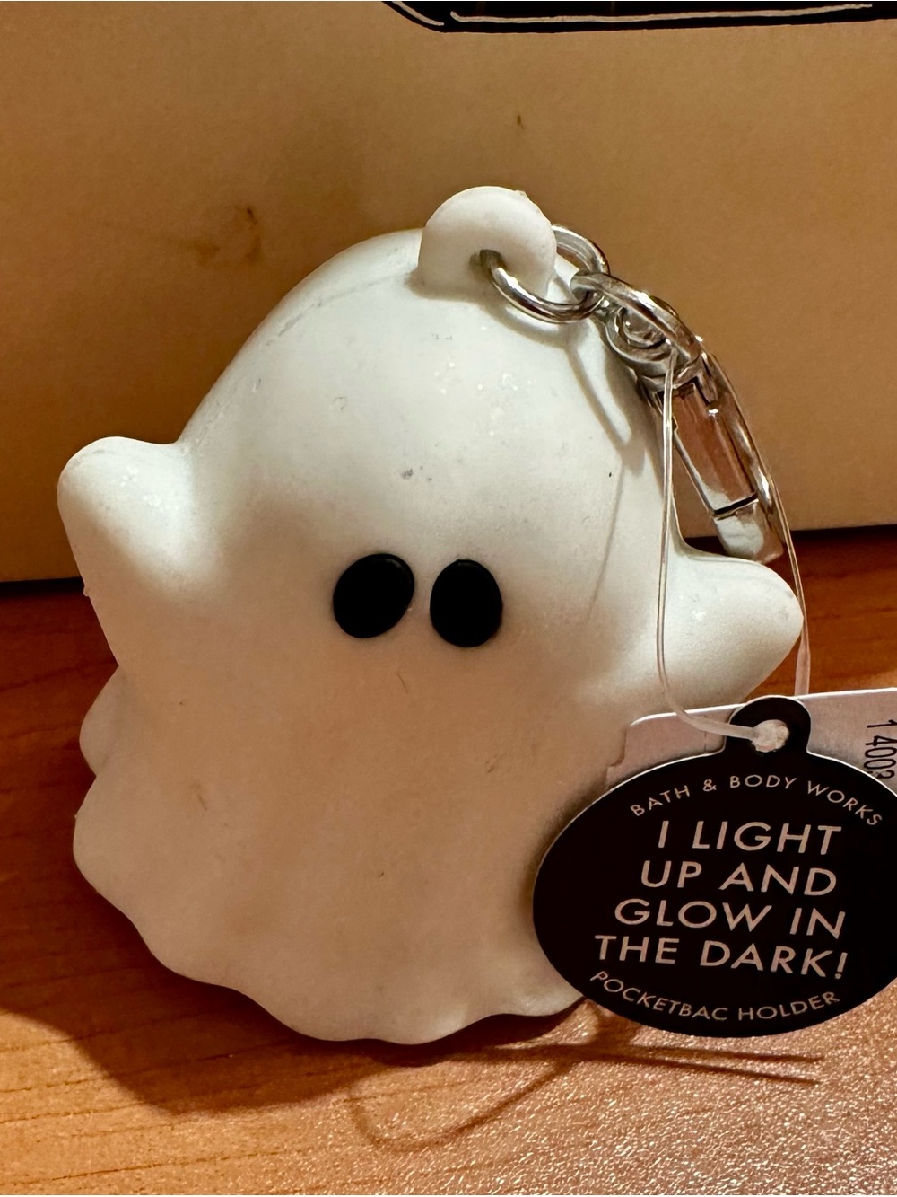 Bath & Body Works White Ghost PocketBac Holder Lights Up & Glows in the Dark